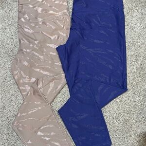 CALIA by Carrie Underwood Beige and Blue Patterned Leggings